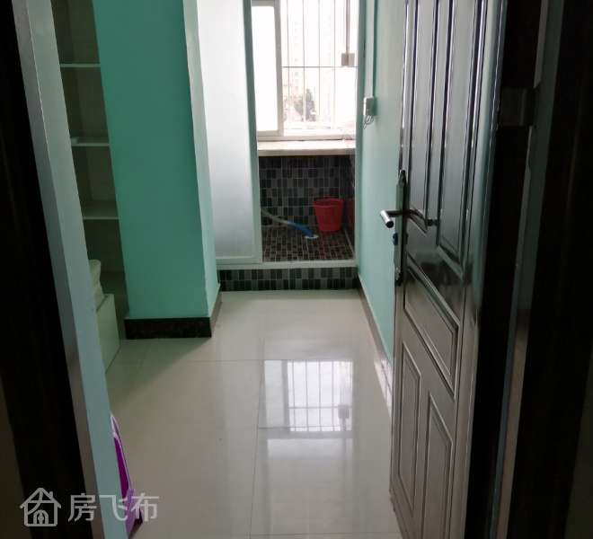 坂田地铁站b出口