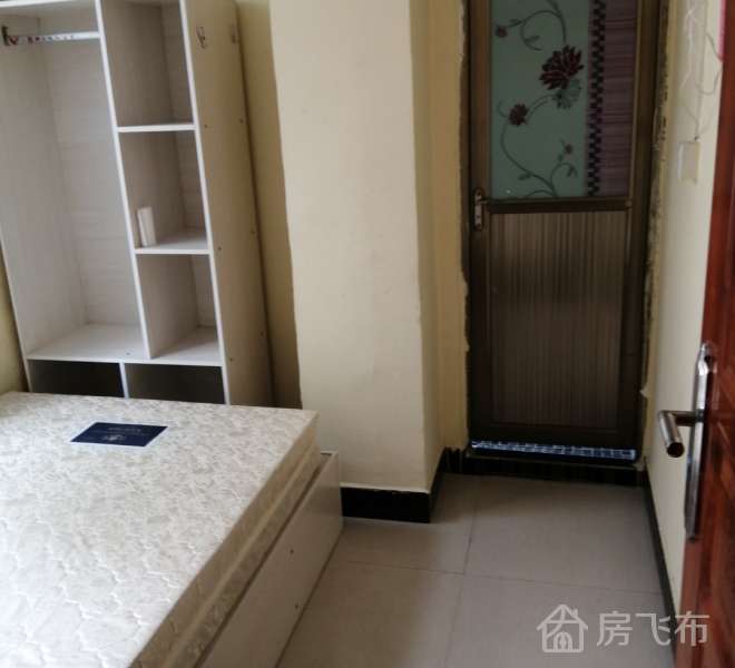 坂田地铁站b出口