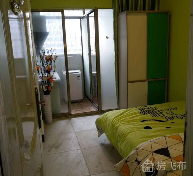 房东直租，电梯房，设备齐全