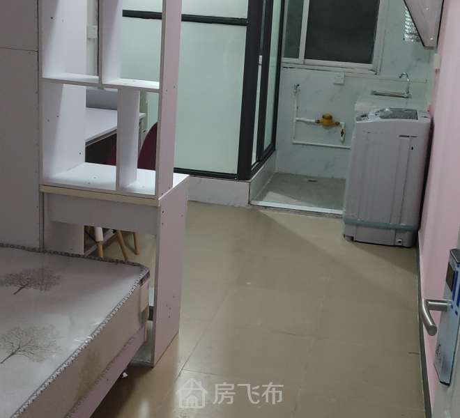 交通便利，11号线附近