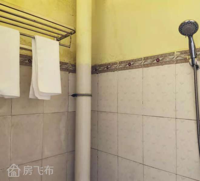 松岗地铁站附近
