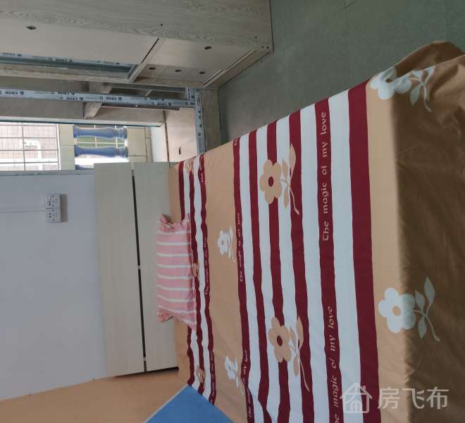 桥头地铁口房，家电齐全，一房一厅，大小单间，