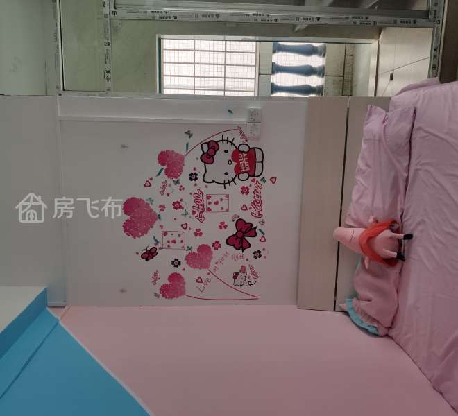 11号桥头地铁站旁，家电齐全，可做饭，有阳台