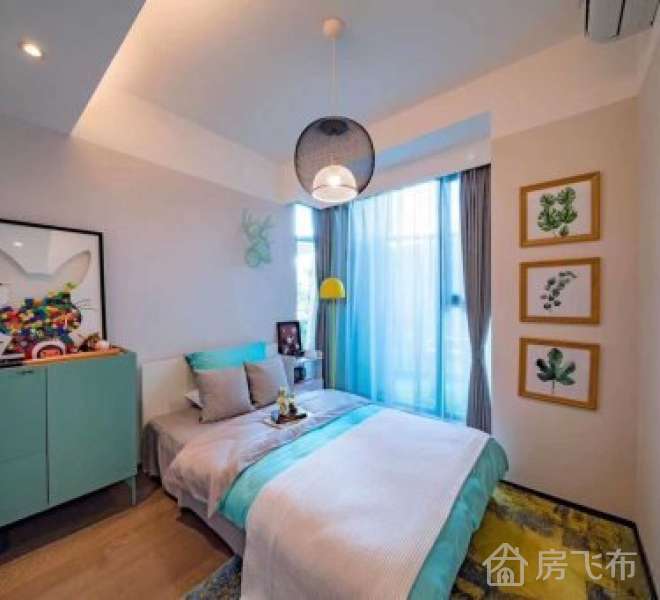 花样年家天下 总裁住宅， 豪华装修3房， 车位充足