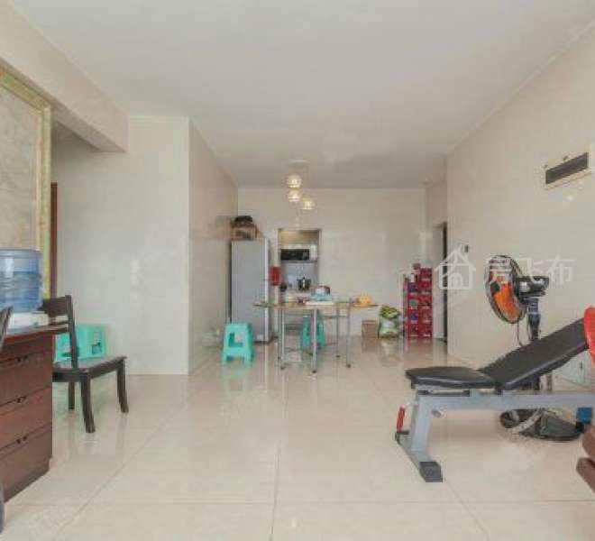 一口价322万做四房 楼下地铁站 真实在售 欢迎检验