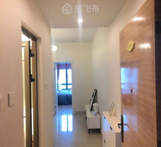 深圳白石洲地铁红本回迁房带学位，直接跟开发商签约，三年交楼