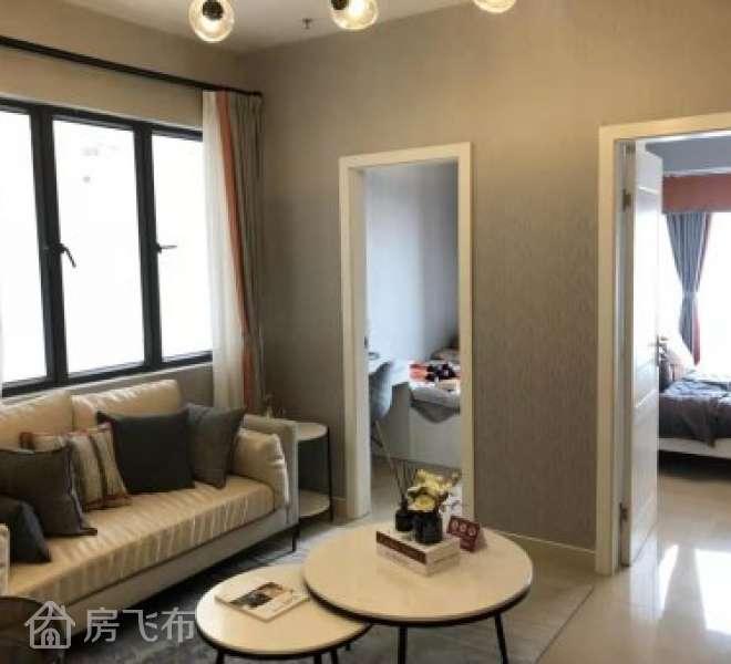 深圳白石洲地铁红本回迁房带学位，直接跟开发商签约，三年交楼