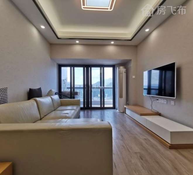 新世界倚山花园3房两厅