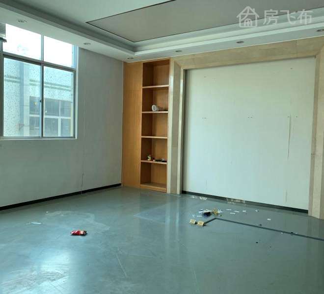  (出租)石龙仔新出楼上2285平精装修厂房出租，无转让费