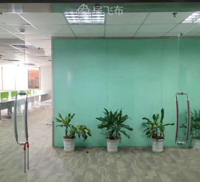 万象城对面445平，红本无税，可以自用，价格好谈！