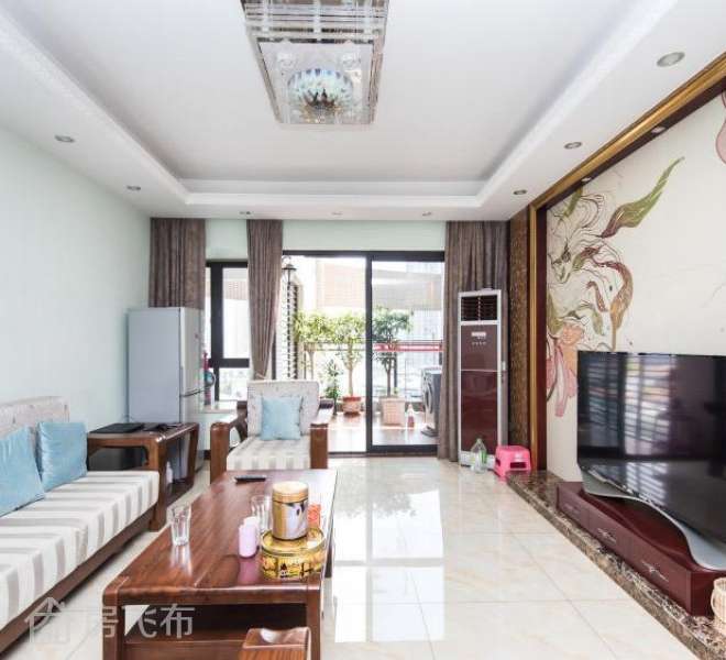 （高品质小区）笋盘业主着急出售  拎包入住