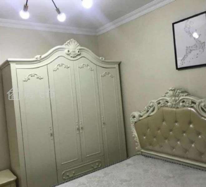 出租主卧 地铁近 交通方便 富盈门