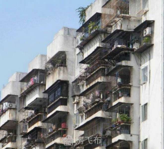 盐田区政府旁，旧改住宅物业出售，单价仅3.2万每平