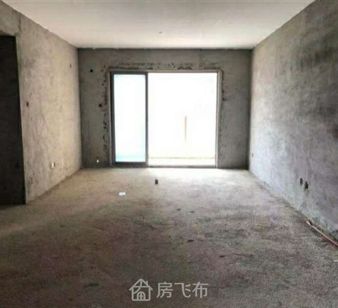 麒麟名都，高层东南向138平4房，295万全包，看房有钥匙