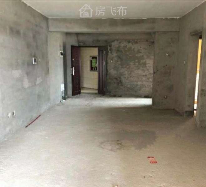 麒麟名都，高层东南向138平4房，295万全包，看房有钥匙