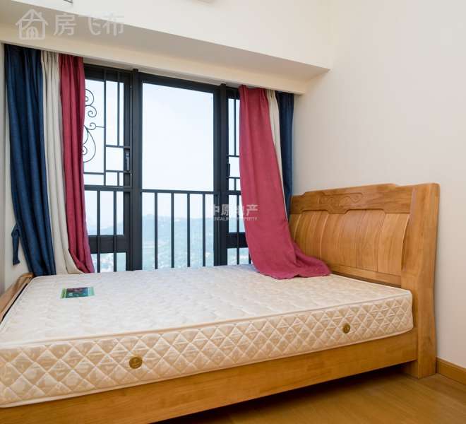 佳兆业城市广场三房，89平售550万，景观山景、水库