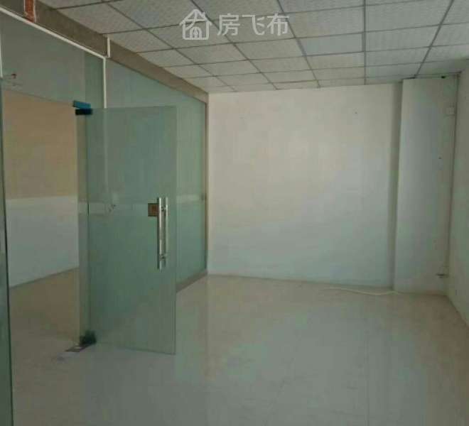 出租|龙华劳动广场红本工业楼上500平精装修带办公室厂房，无转让费