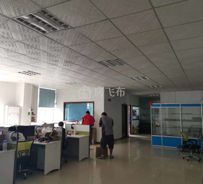 横岗 四联社区标准厂房五楼1250平带精装修出租