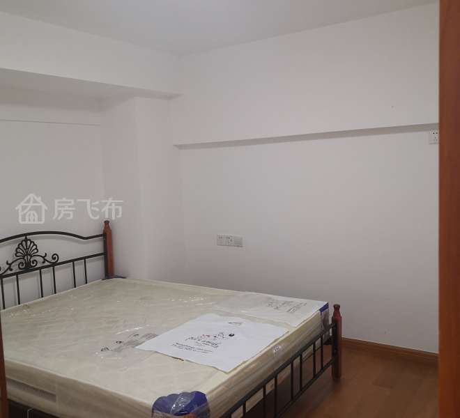 4000全家电复试两房出租！