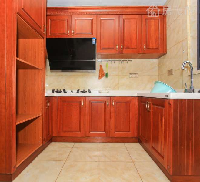 中洲二期，宝中学位，豪装双证四房，红本在手，双地铁