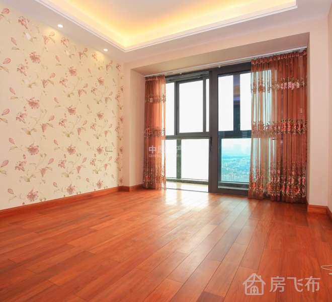 中洲二期，宝中学位，豪装双证四房，红本在手，双地铁