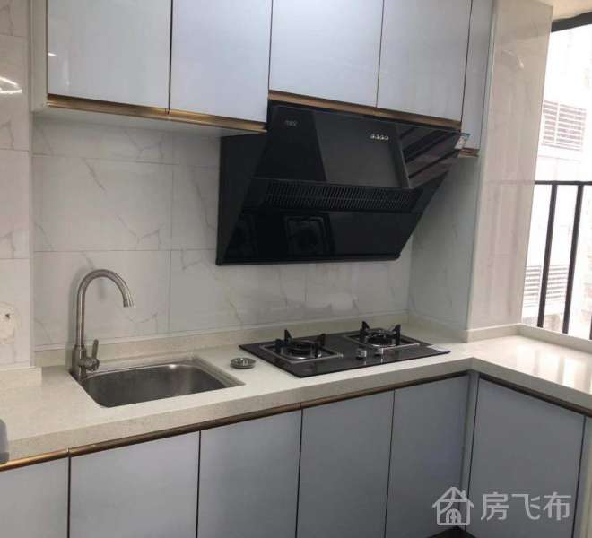 沙井地铁物业 拾悦城 精装修三房 满两年