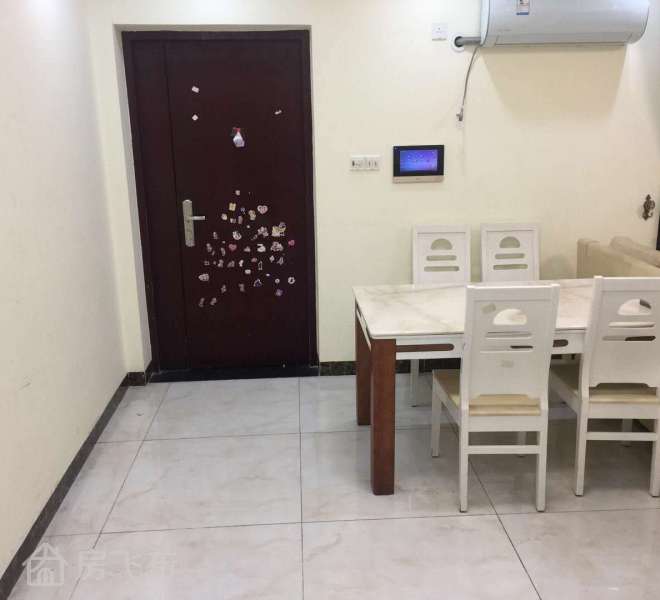 领翔华府三房两厅出租