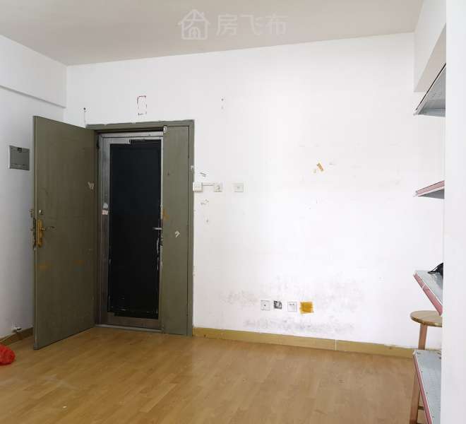 现代之窗业主急租  租金无限可能  来电马上看房