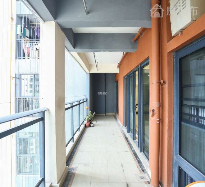 佳兆业城市广场四房177平带全家电出租1万