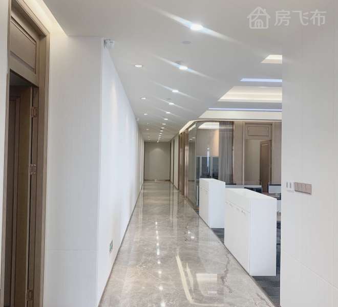 （出租）福田CBD中心区  高层带豪华装修  配带办公家具