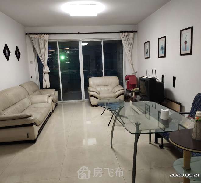 近一号线桃园站 靠近深大 随时看房 拎包入住