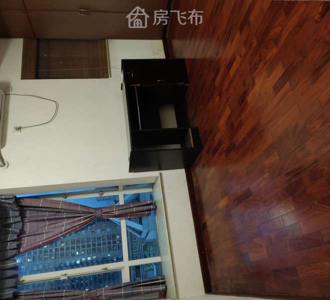 近一号线桃园站 靠近深大 随时看房 拎包入住