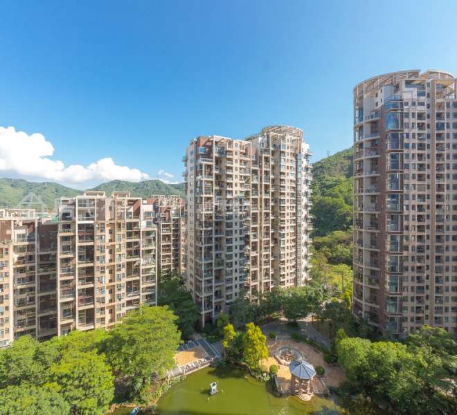圣莫丽斯顶楼九房复式五卫，279平租5.5万，上下共四房