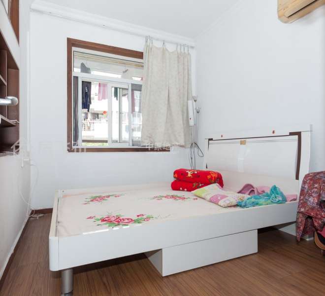 丰泽湖山庄二房带全家电出租6000元