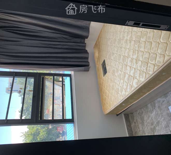 机场东地铁，1号线起点站，坐地铁不拥挤，可直达南山高新园