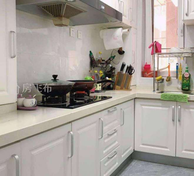 三合北巷64.08平全南两居室，距4号线黄村西大街地铁站900米，清源路地铁站1.3公里，配合更名，  仅售160万，周边房价4万左右，主要这次交易没有税费