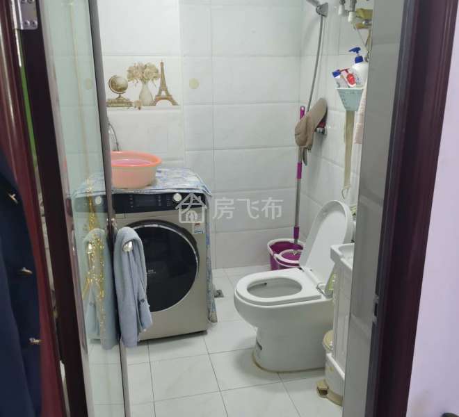 三合北巷64.08平全南两居室，距4号线黄村西大街地铁站900米，清源路地铁站1.3公里，配合更名，  仅售160万，周边房价4万左右，主要这次交易没有税费