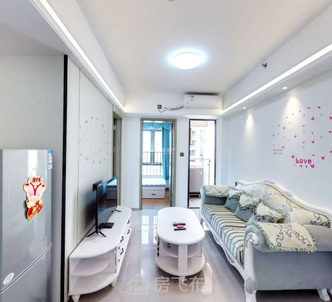 宝安西乡精装两房两厅带家私家电出租