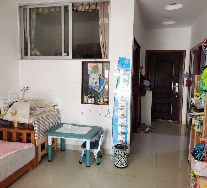 宝安沙井马安山地铁口400米，小区房，带停车位