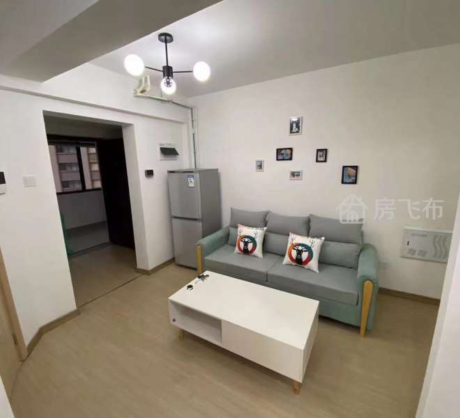 西山天景精装两居室