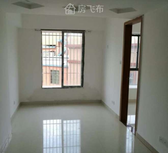 坂田和磡村两房一厅出租