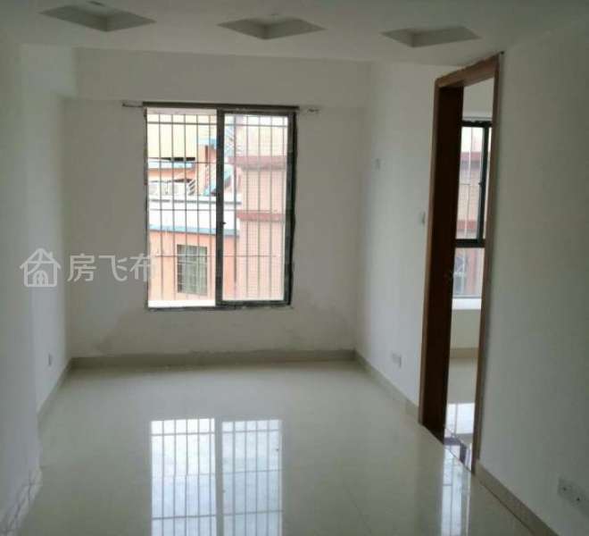 坂田和磡村两房一厅出租