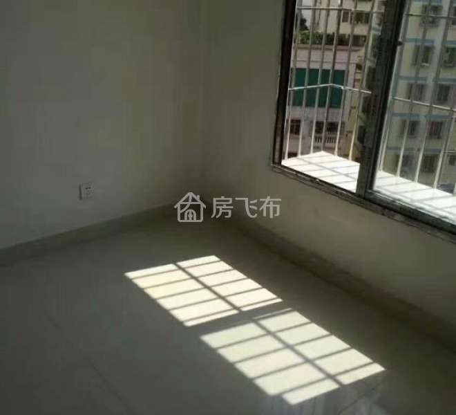 坂田和磡村两房一厅出租