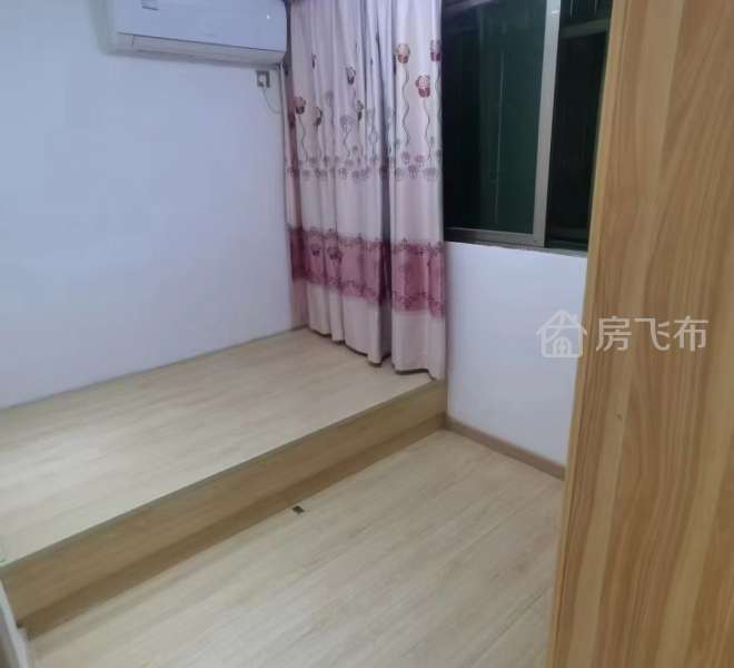 园岭新村三房出售