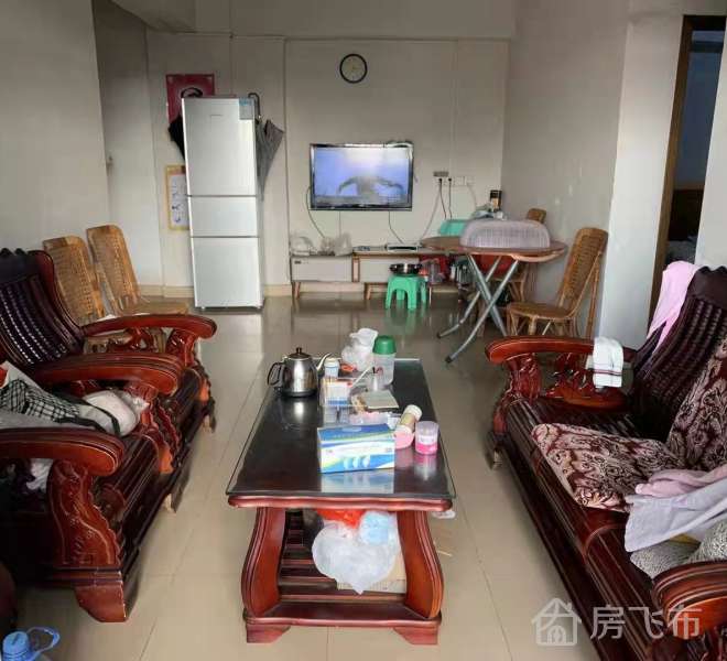 石岩裕富居三房出售