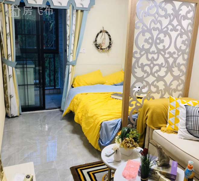 直租无中介，三围球场旁边。精装公寓。照片真实。