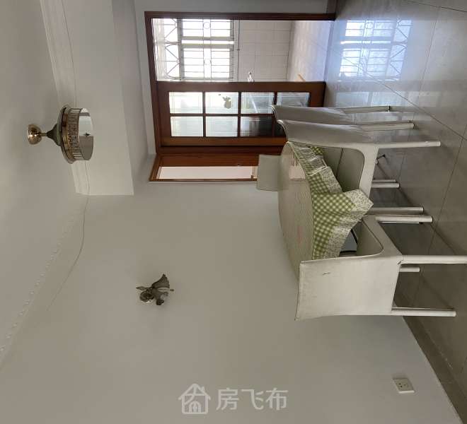 南山区西丽体育中心综合楼三房业主直租