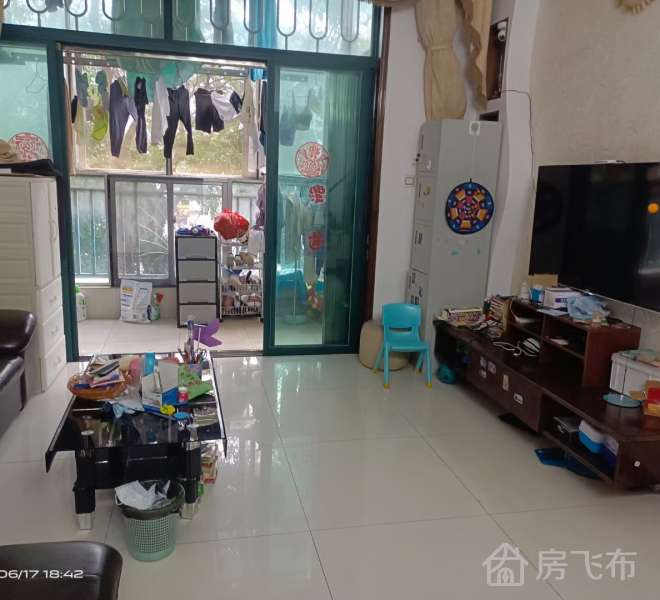 碧海名园21座3房出租