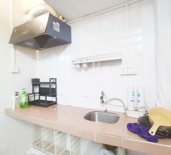 1号线大新站近科技园1房1厅1卫58平整租拎包入住