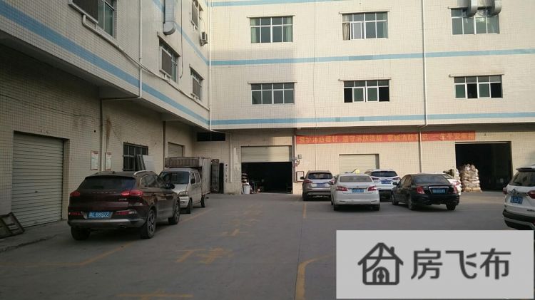 (出租) 坪山宝龙路口工业区里分租一楼800 二楼800平米